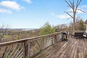 The Greenview Manor - Lake Views