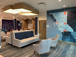 Holiday Inn Express and Suites Courtenay Comox by IHG