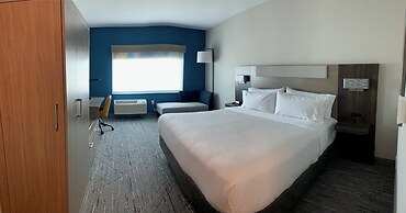 Holiday Inn Express and Suites Courtenay Comox by IHG
