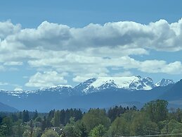 Holiday Inn Express and Suites Courtenay Comox by IHG