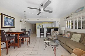 Pelican Beach 0303 1 Bedroom Condo by Pelican Beach Management