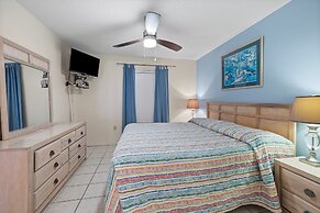 Pelican Beach 0303 1 Bedroom Condo by Pelican Beach Management