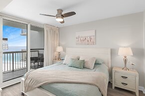 Pelican Beach 1716 2 Bedroom Condo by Pelican Beach Management