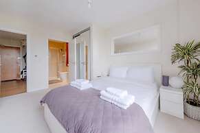 Modern 2 Bedroom Flat in Elephant and Castle