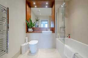 Modern 2 Bedroom Flat in Elephant and Castle