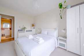 Modern 2 Bedroom Flat in Elephant and Castle