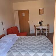 Apartments Mirjana