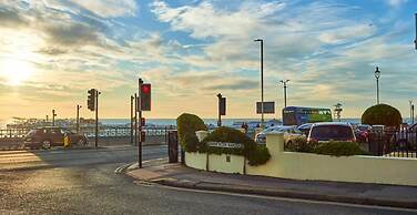 Flat in Kemptown. Road Opposite to Beach