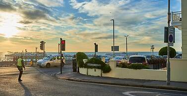 Flat in Kemptown. Road Opposite to Beach