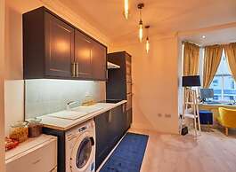 Flat in Kemptown. Road Opposite to Beach