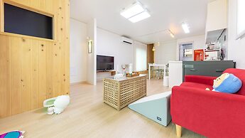 Gapyeong Dangdangi Dog Pension Purple