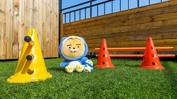 Gapyeong Dangdangi Dog Pension Purple