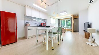 Gapyeong Dangdangi Dog Pension Purple