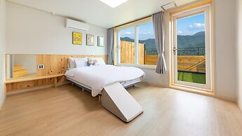 Gapyeong Dangdangi Dog Pension Purple