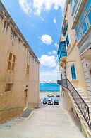 Central Valletta Townhouse