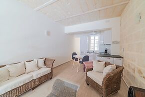 Central Valletta Townhouse