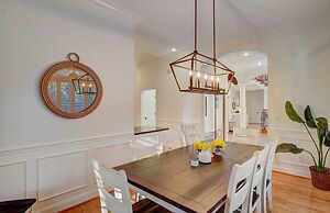 28 Beachwood West by Avantstay Close to Beach, Multiple Decks & Privat