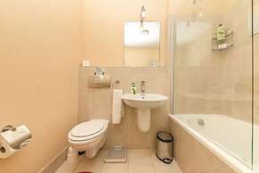 Delightful 2 Bedroom Townhouse in Woodstock