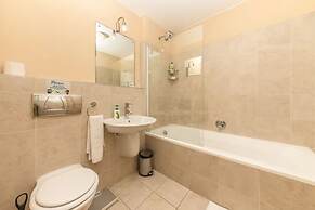 Delightful 2 Bedroom Townhouse in Woodstock