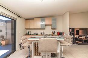 Delightful 2 Bedroom Townhouse in Woodstock