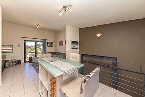 Delightful 2 Bedroom Townhouse in Woodstock