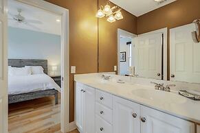 2701 Palm Boulevard by Avantstay Steps to the Beach, Ping Pong, Puttin