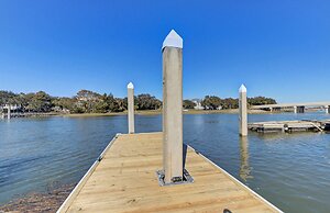 20 Morgan Place Drive by Avantstay Waterfront Home w/ Private Dock