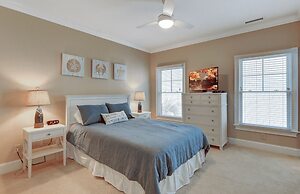 20 Morgan Place Drive by Avantstay Waterfront Home w/ Private Dock