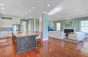 20 Morgan Place Drive by Avantstay Waterfront Home w/ Private Dock