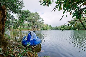 Almost Heaven Lake Resort by Cocotel