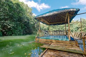 Almost Heaven Lake Resort by Cocotel