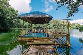 Almost Heaven Lake Resort by Cocotel