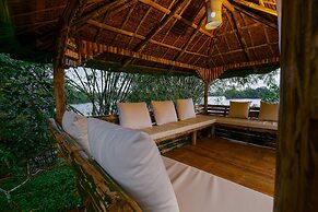 Almost Heaven Lake Resort by Cocotel