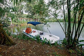 Almost Heaven Lake Resort by Cocotel