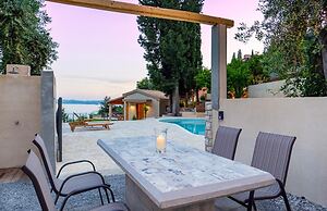 Simpson Secret Corfu - Secluded 1 Bedroom Hideaway