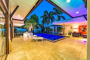 3 BR Pool Villa in Great Location BUB