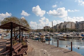 Msida Marina - 300m From Sea