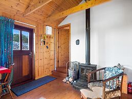 Seaside Log Cabin, Carna