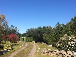 Seaside Log Cabin, Carna