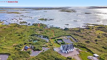 Seaside Log Cabin, Carna