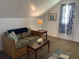 Loft At The Beach 1 Bedroom Apts by RedAwning