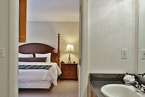 The Birch Ridge: English Gentleman's Room #9 - King Suite In Killingto