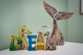 233 Delmar Avenue - Beautiful Private Pool Home 3 Bedroom Home by RedA