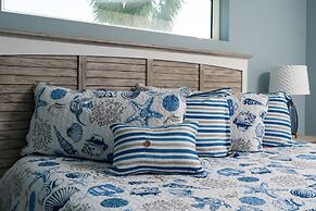 233 Delmar Avenue - Beautiful Private Pool Home 3 Bedroom Home by RedA