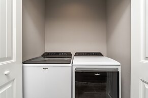 233 Delmar Avenue - Beautiful Private Pool Home 3 Bedroom Home by RedA