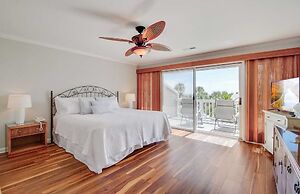 20 Beach Club Villa by Avantstay Close to the Beach & Golf Courses!