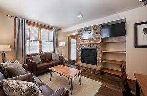 Secluded Condo With Corridor Ski Trail View - Zephyr Mountain Lodge Pr