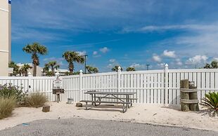 Pelican House 1 3 Bedroom Home