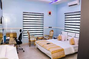 Blue Line Apartments