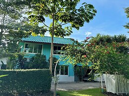 Baan Apa Erawan Resort